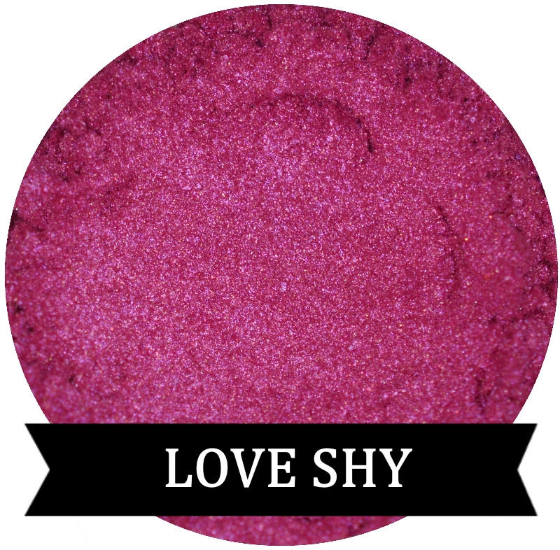 LOVE SHY Loose Eyeshadow