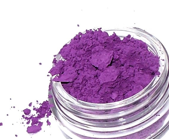 Poe Matte Bright Violet Eyeshadow