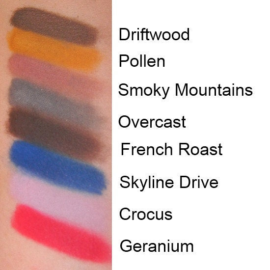 SKYLINE DRIVE Matte Blue Eyeshadow