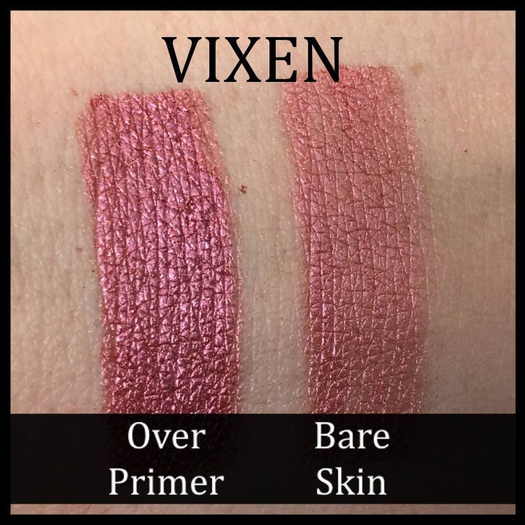 Metallic Red Eyeshadow VIXEN