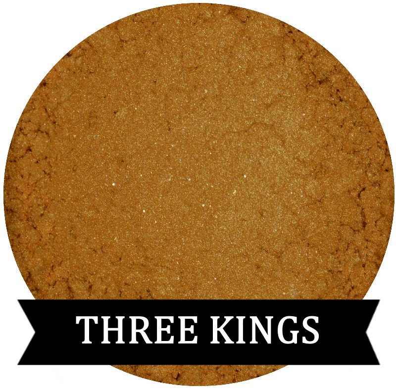 Gold Eyeshadow THREE KINGS