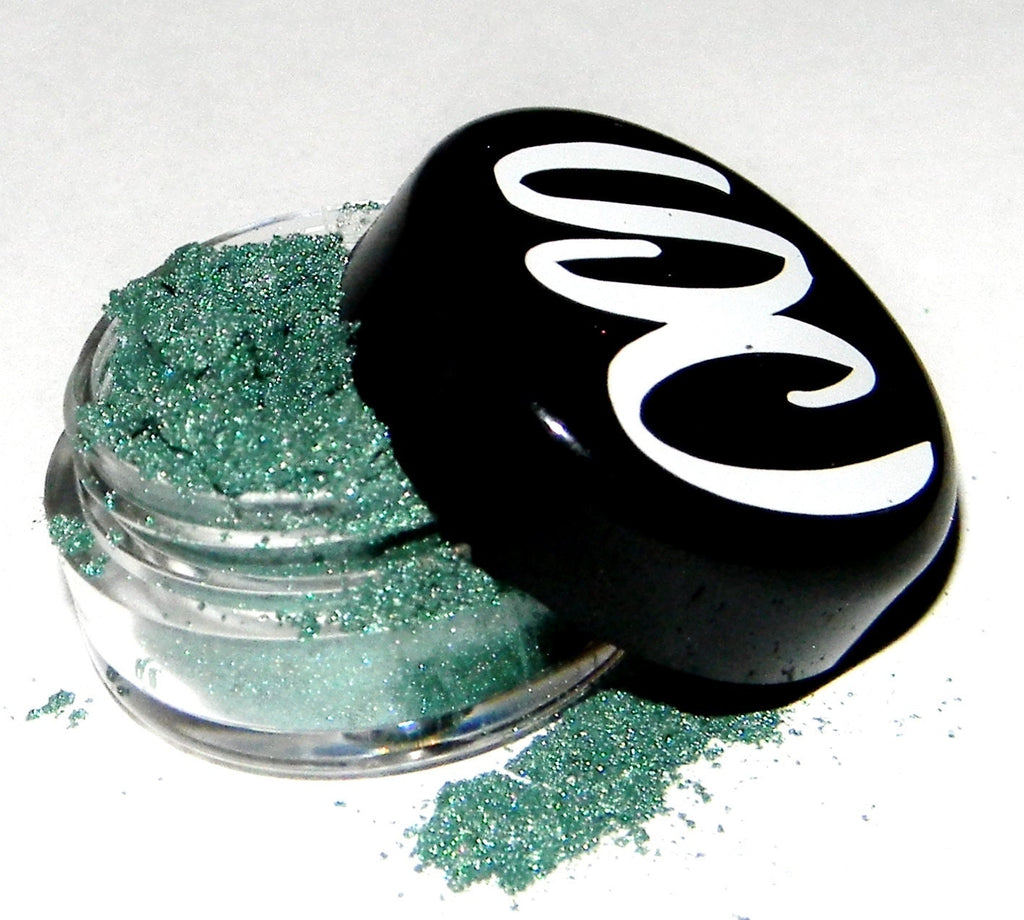 Jade Emperor Loose Eyeshadow – Medium Green Shimmer