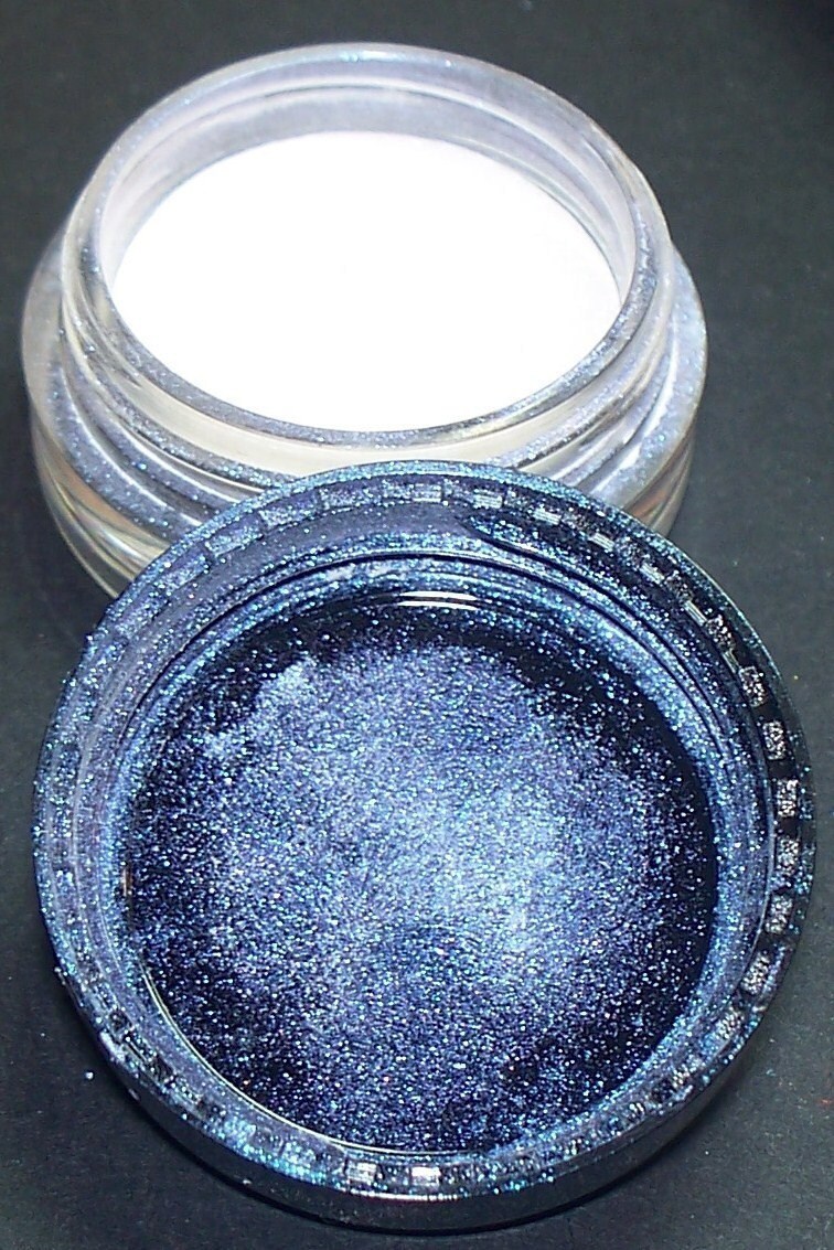 FAIRY DUST Iridescent Blue Shimmer Eyeshadow